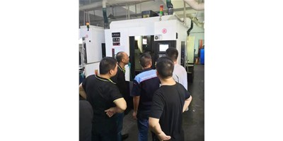 杏盛娱乐年终保养活动顺利开展，保证机床高效运转