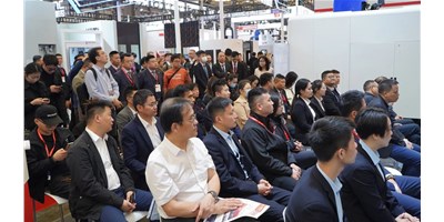 杏盛娱乐集团CCMT2024新品发布会盛大揭幕，高端五轴机床引领行业创新潮流